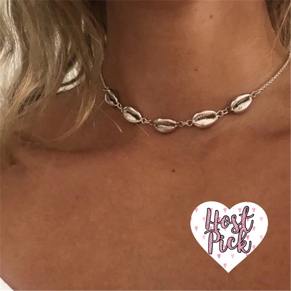 ‼️3/$30 Boho Cowrie Seashell Gold Choker Necklace